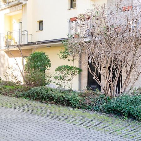 Parma Fiere Studio Con Parcheggio E Balcone Apartment Ngoại thất bức ảnh