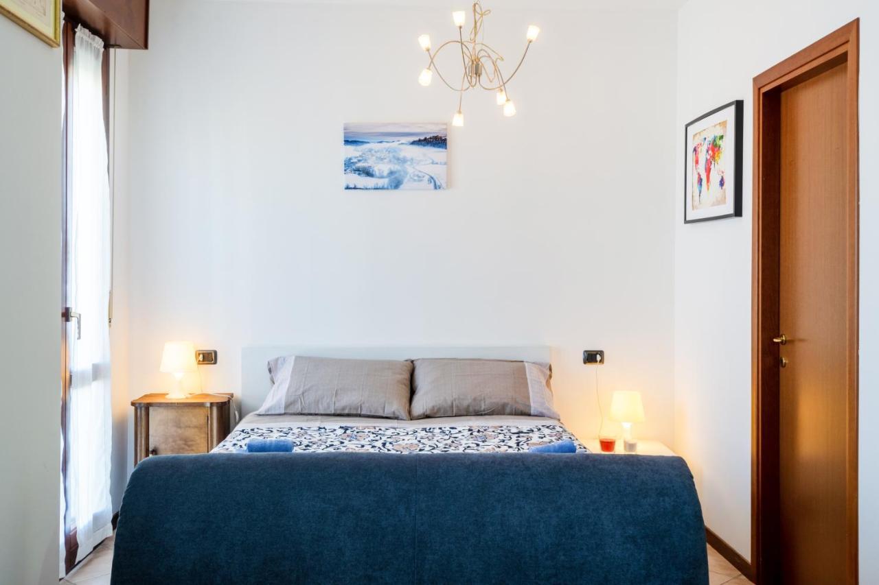 Parma Fiere Studio Con Parcheggio E Balcone Apartment Ngoại thất bức ảnh